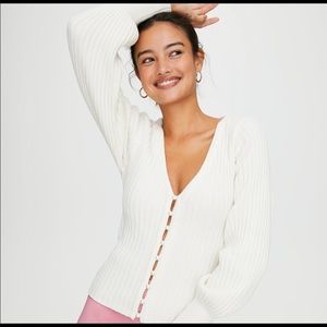 Aritzia Wilfred Pearl Cardigan